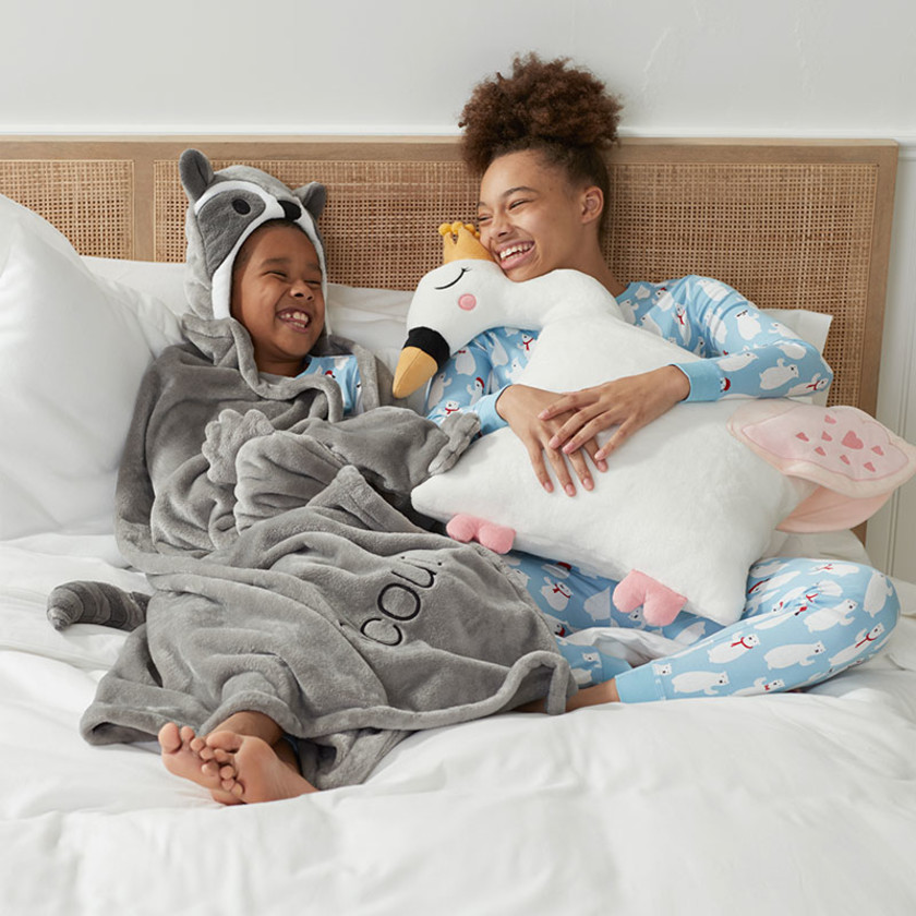 Plush Character Throw - Raccoon,Raccoon
